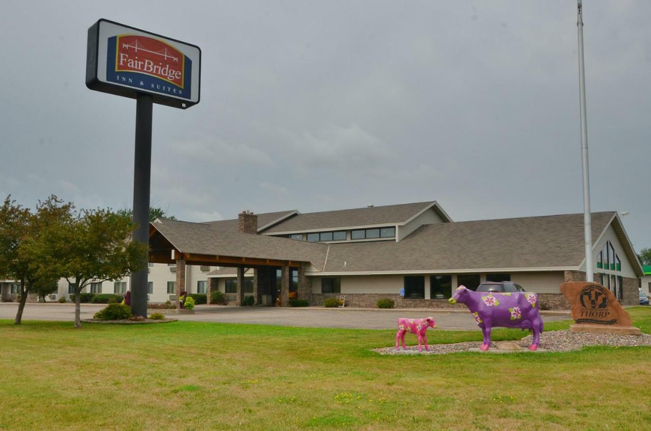 Fairbridge Inn & Suites Thorp Экстерьер фото